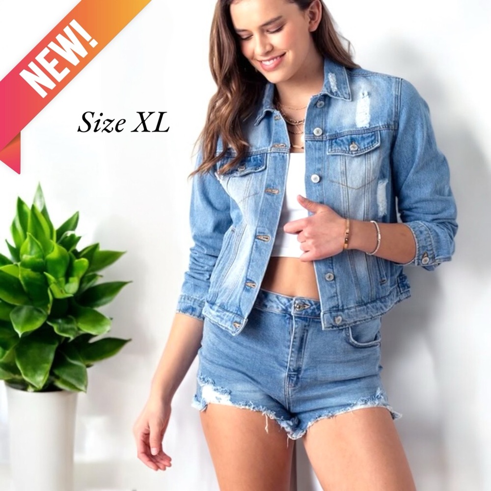 NEW VIP Jeans Distressed Long Sleeve Button Down with Pockets Denim Jacket